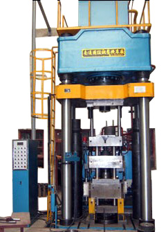 全自動液壓機及模架